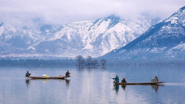 dal Lake